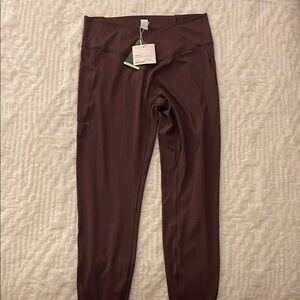 NWT Halara SoftlyZero Crossover  
Size XL 7/8 length 
Dusky Evening Purple